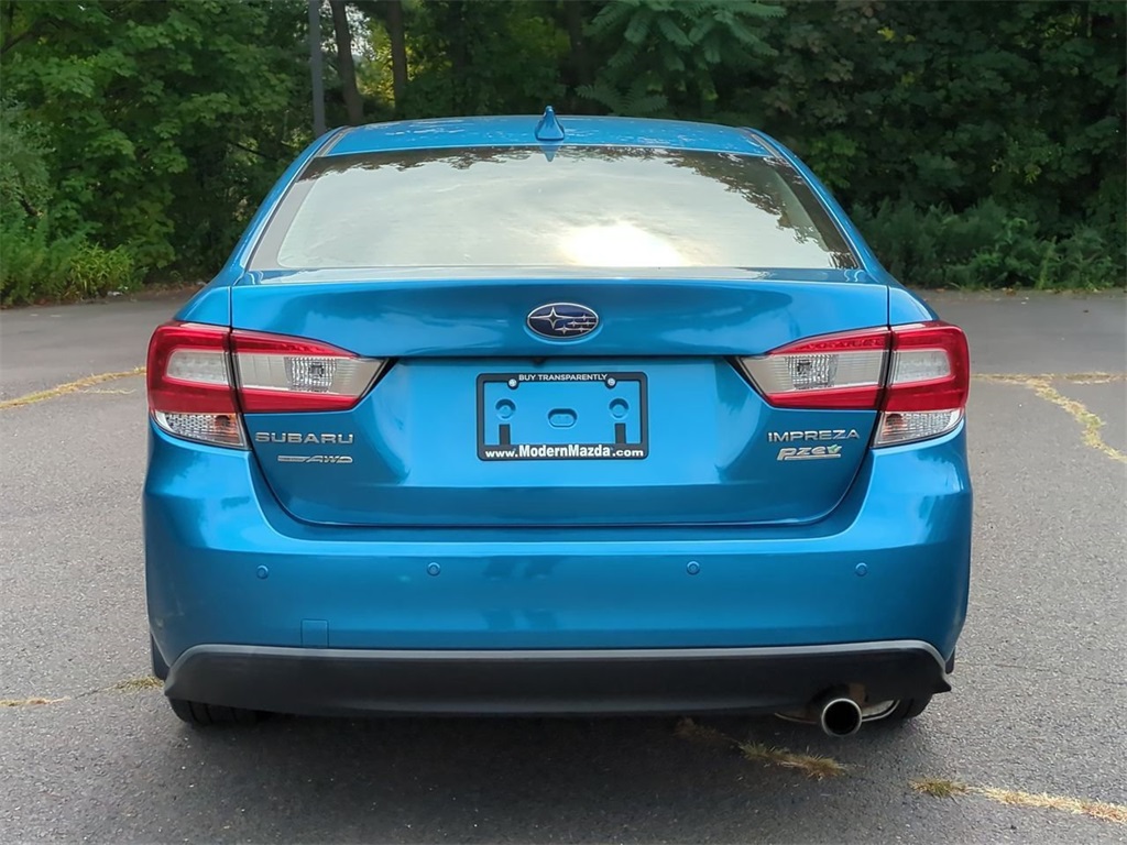 2017 Subaru Impreza 2.0i Limited photo 5