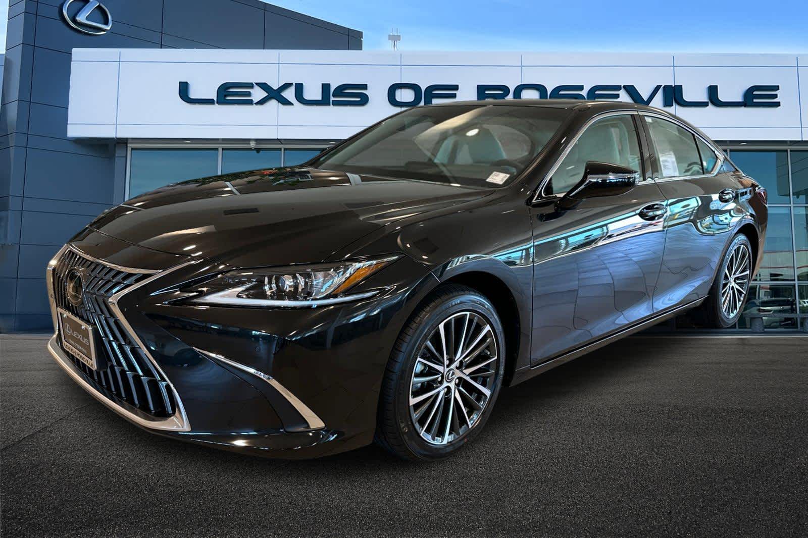 2025 Lexus ES Hybrid 300h's photo