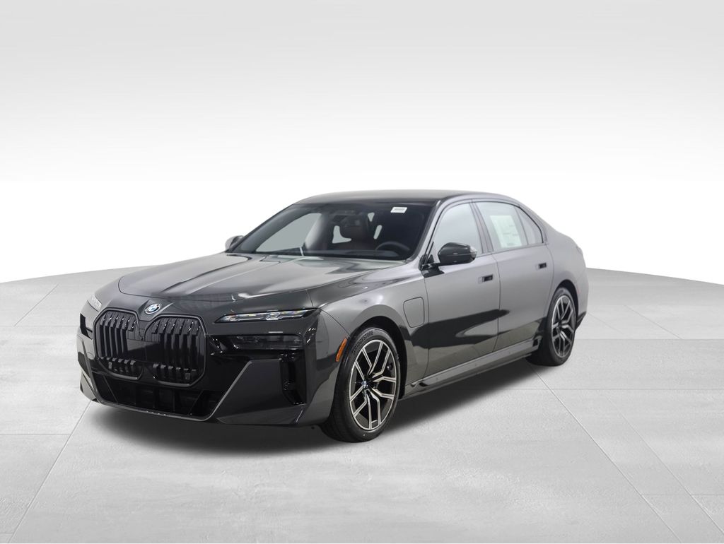 2026 BMW 7 Series 750e's photo