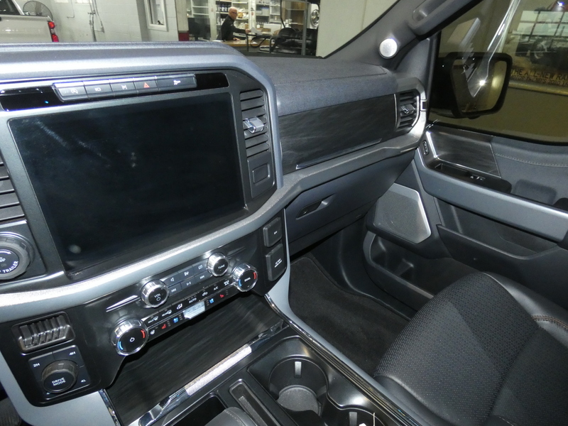 2024 Ford F-150 Lariat photo 9