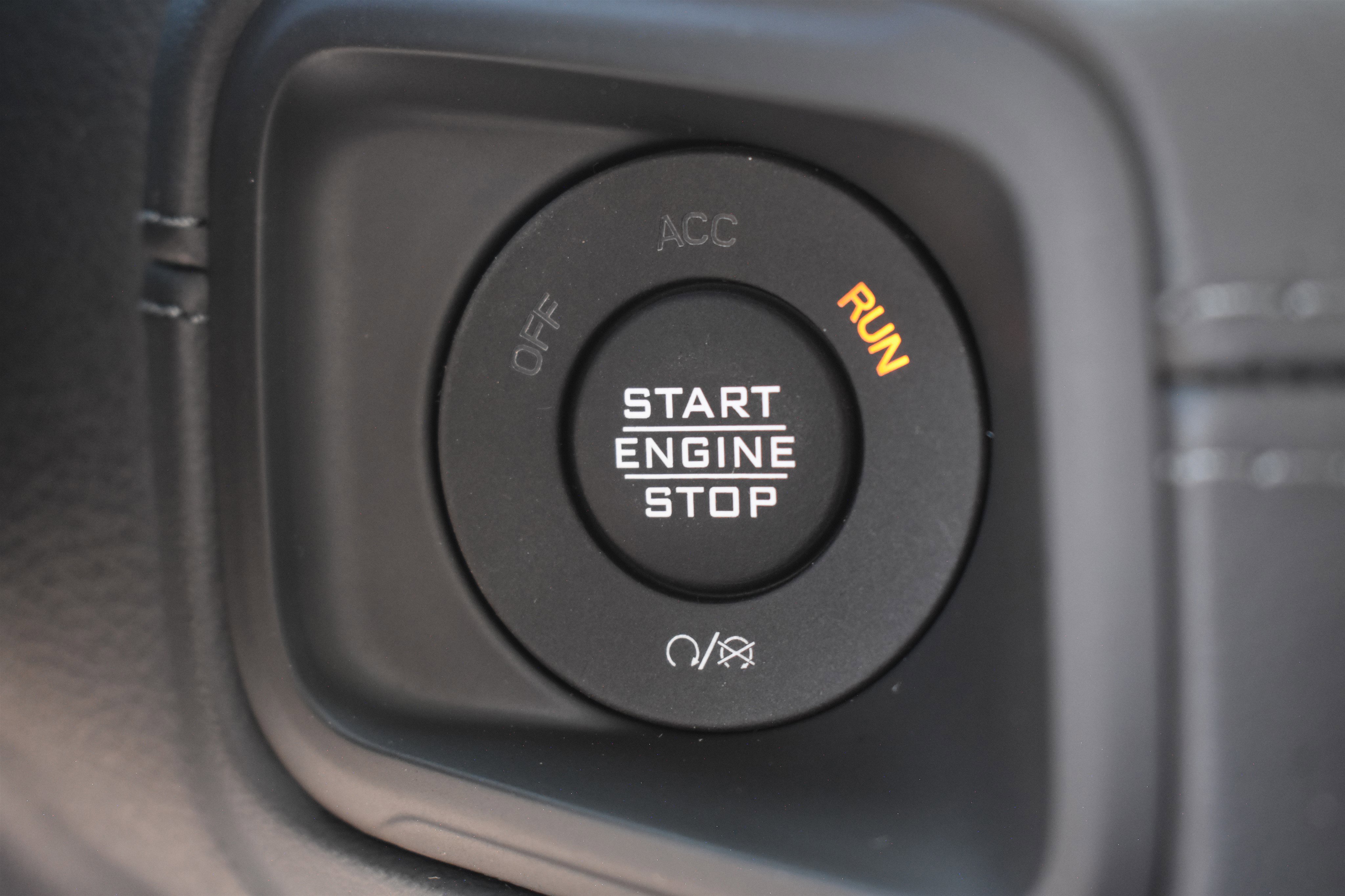 2025 Jeep Gladiator Sport photo 15