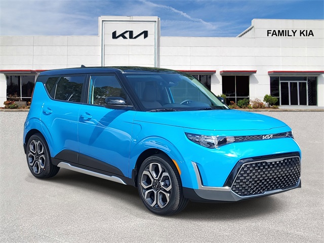 2025 Kia Soul EX's photo