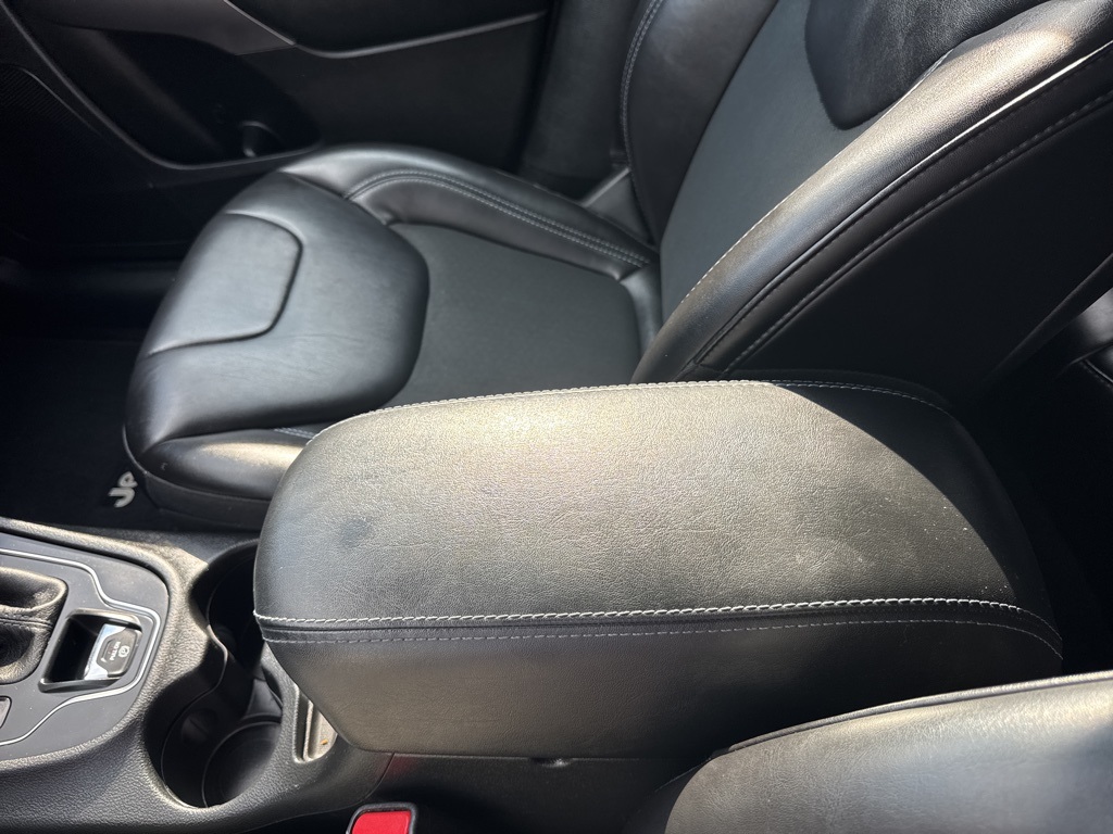 2019 Jeep Cherokee Latitude photo 38