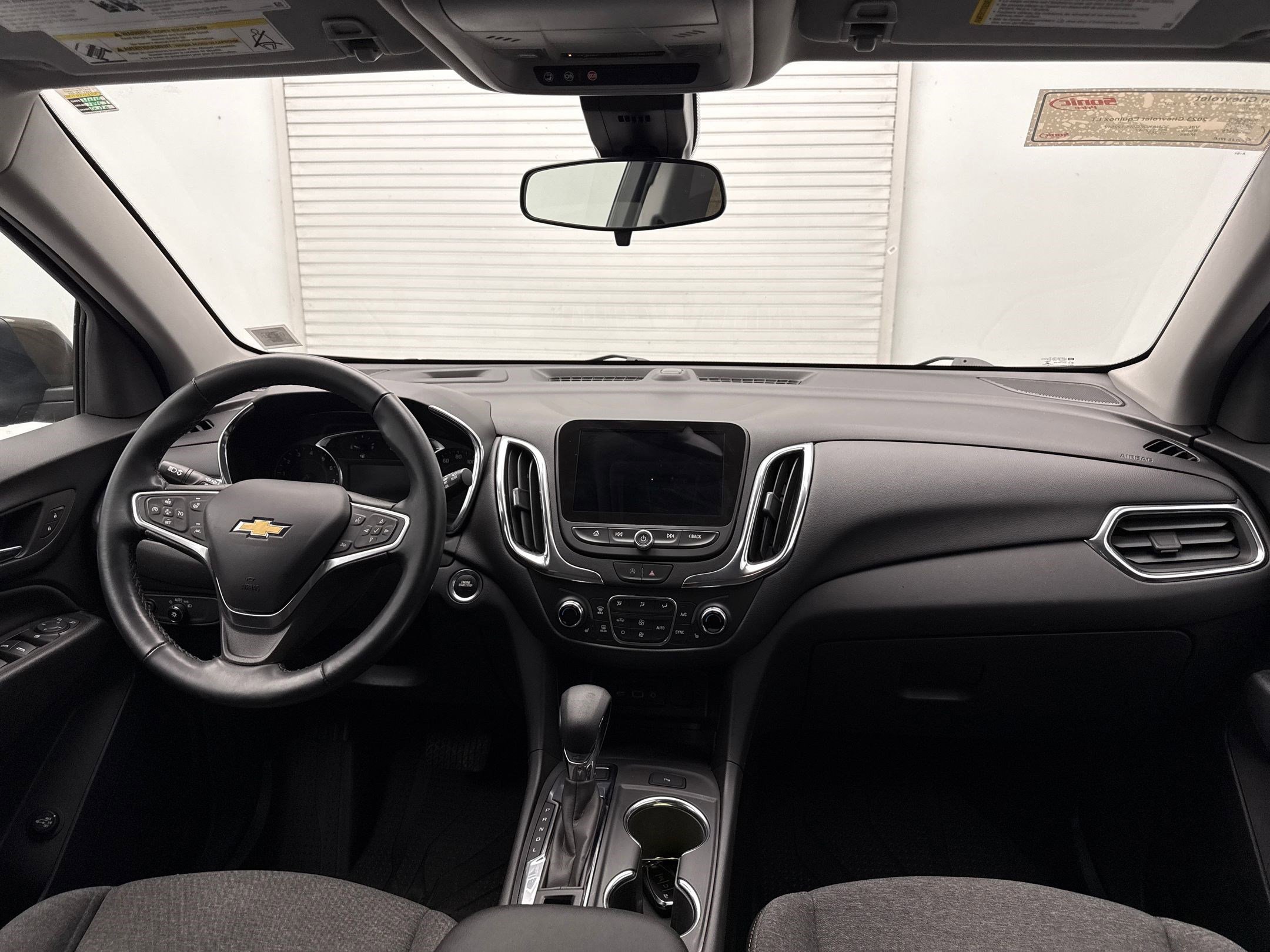 2023 Chevrolet Equinox photo 4