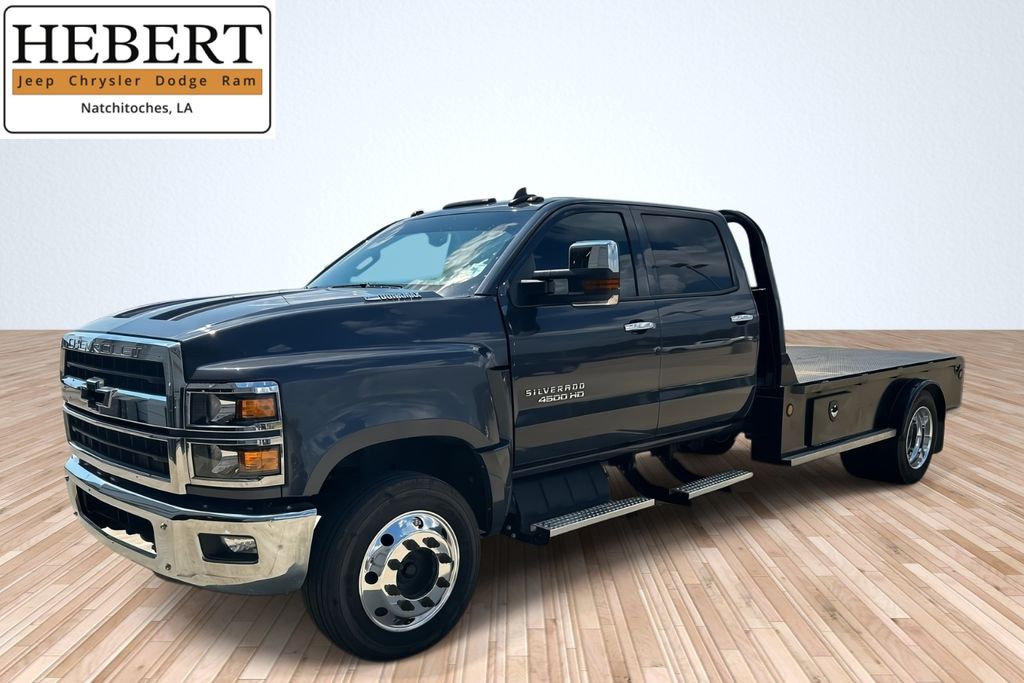 2023 Chevrolet Silverado 4500 Medium Duty Chassis Cab Work Truck's photo