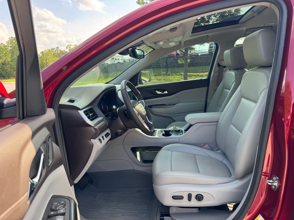 2023 Gmc Acadia SLT photo 24