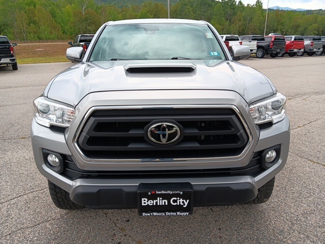 2021 Toyota Tacoma 4x4 V6 photo 2