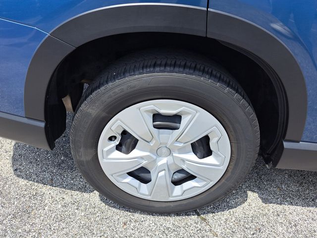 2022 Subaru Forester Base photo 3