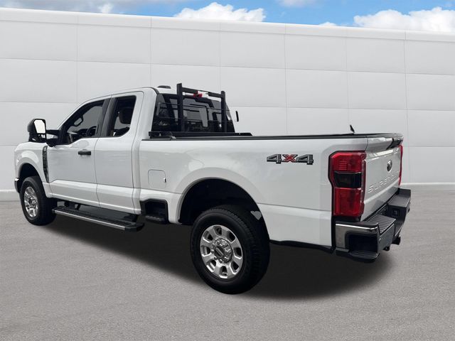 2024 Ford F-250 XLT photo 3