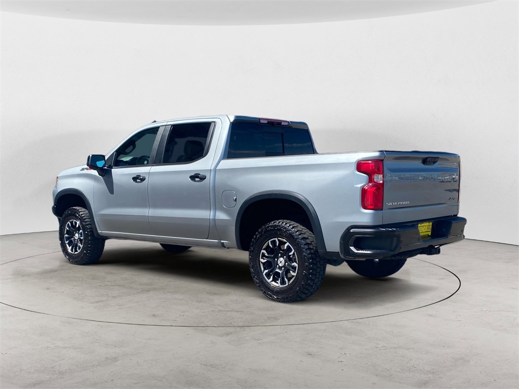 2023 Chevrolet Silverado 1500 ZR2 photo 3