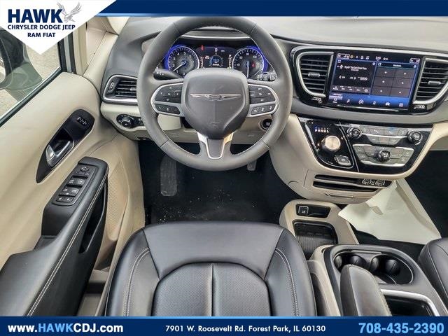 2024 CHRYSLER PACIFICA - Image 12