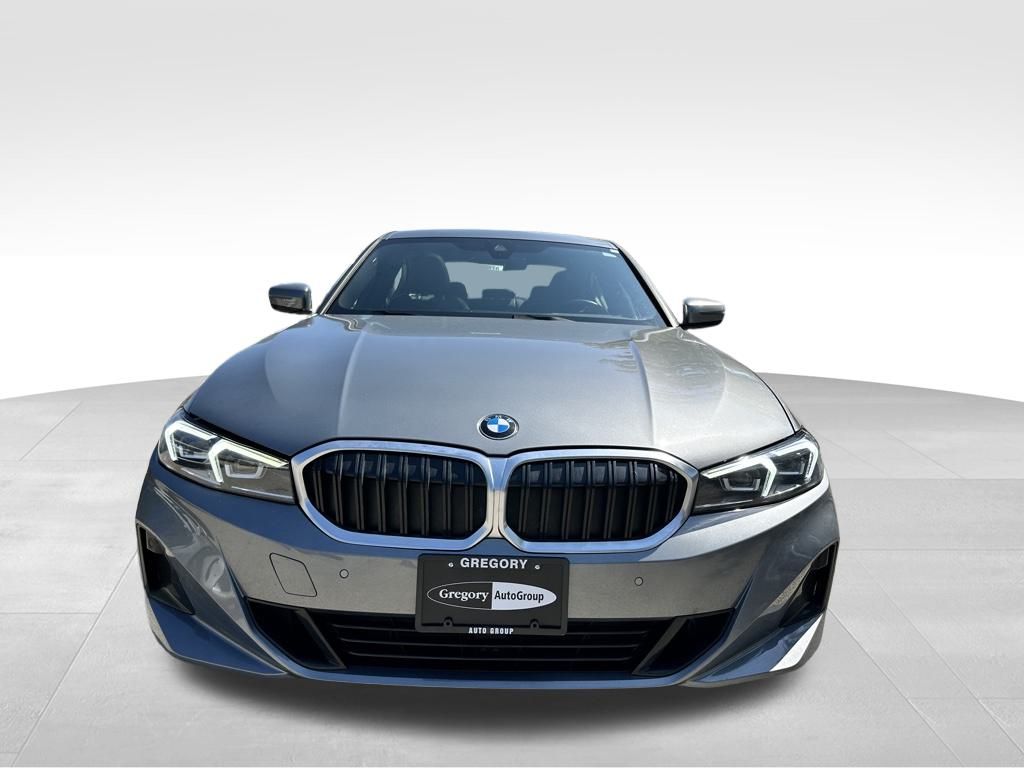 2024 Bmw 330i xDrive photo 2