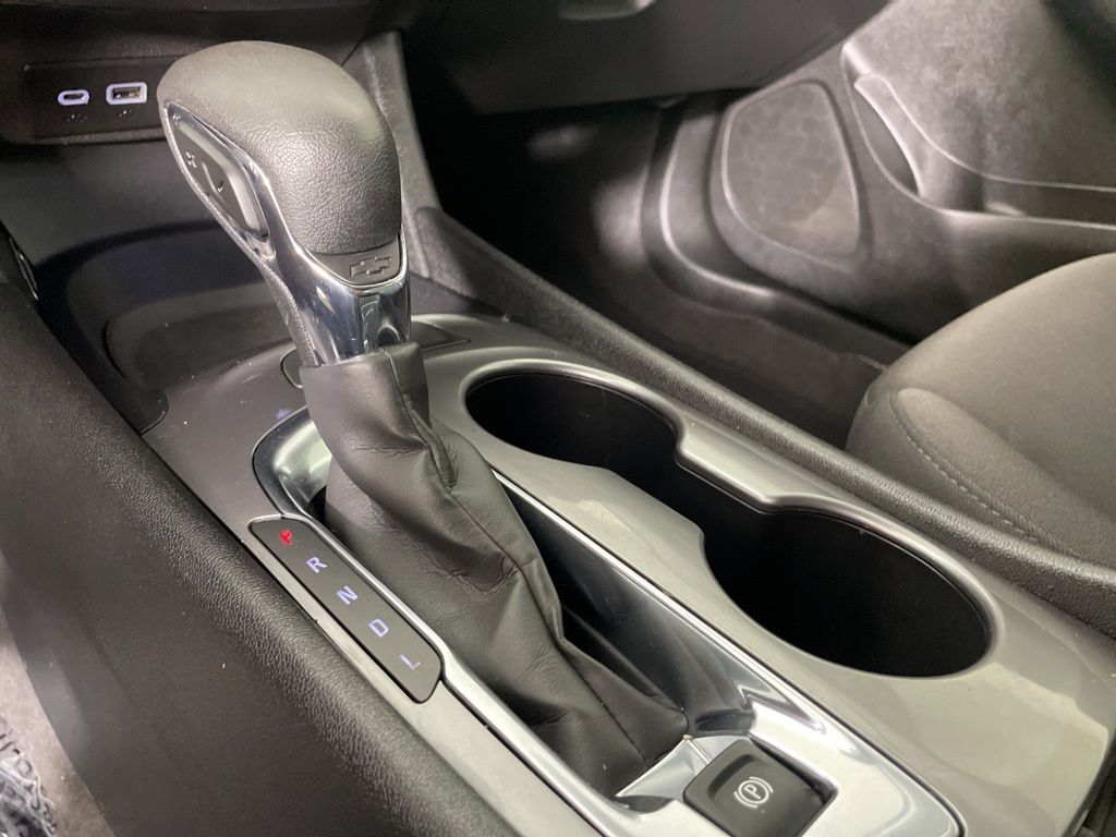 2023 Chevrolet Malibu LS photo 31
