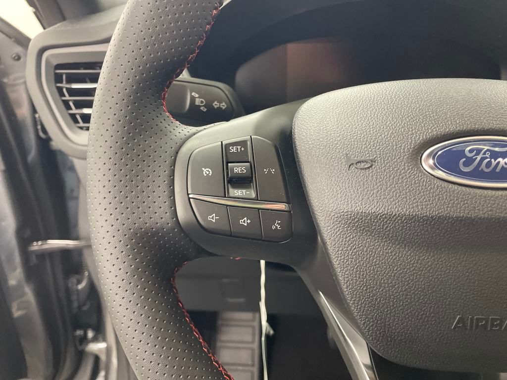 2025 Ford Escape Hybrid ST-Line photo 31
