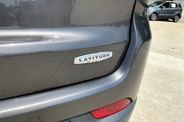 2018 Jeep Compass Latitude photo 9