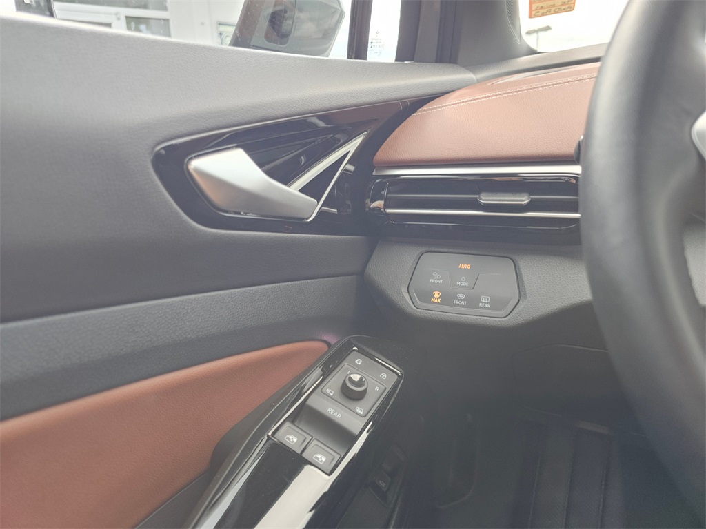 2022 Volkswagen ID.4 Pro S photo 27