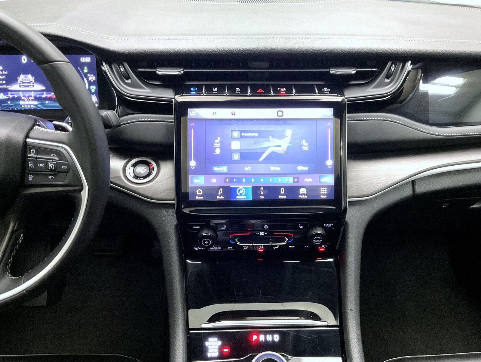 2023 Jeep Cherokee 4xe photo 10