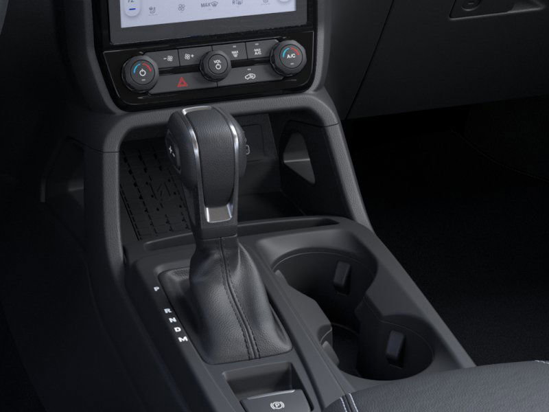 2024 Toyota RAV4 XLT photo 11