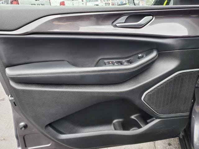 2022 Jeep Grand Cherokee Altitude photo 19