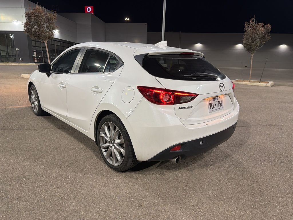 2016 Mazda Mazda3 s Grand Touring photo 3