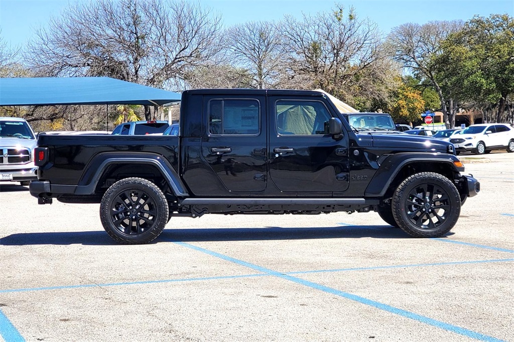 2025 Jeep Gladiator Sport photo 4