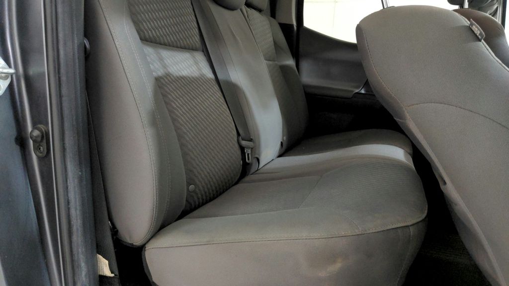 2023 Toyota Tacoma SR5 photo 25