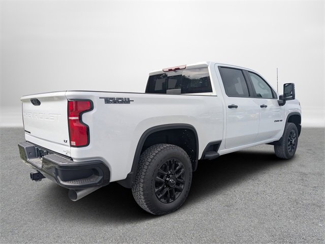 2026 Chevrolet Silverado 2500HD LT photo 4