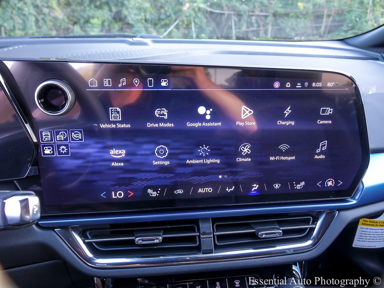 2025 Chevrolet Equinox EV 1LT photo 17