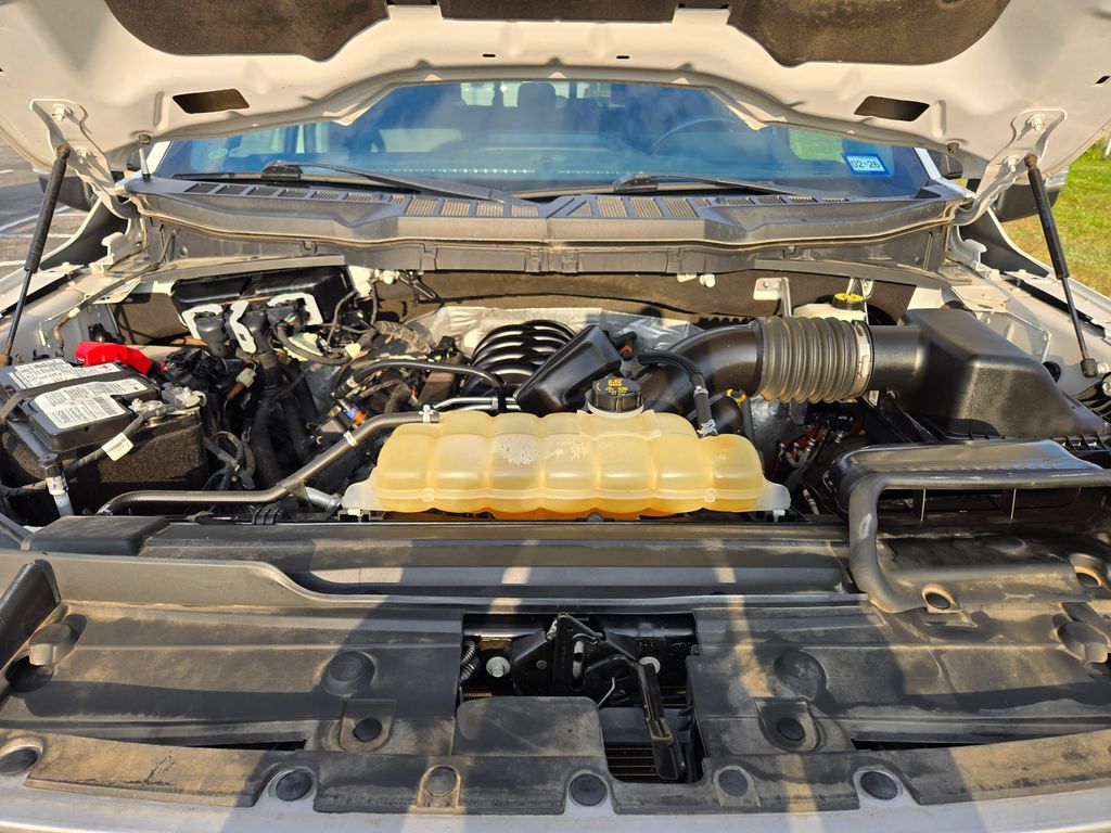 2022 Ford F-150 Lariat photo 28