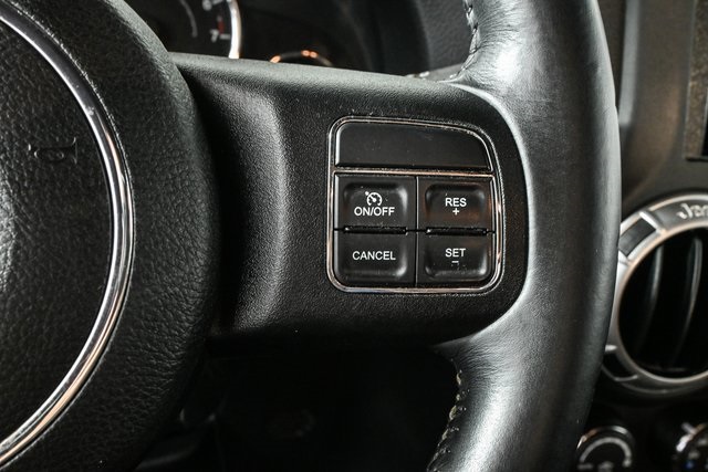 2015 Jeep Wrangler Unlimited Rubicon photo 10