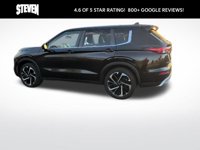 2022 Mitsubishi Outlander SE photo 4