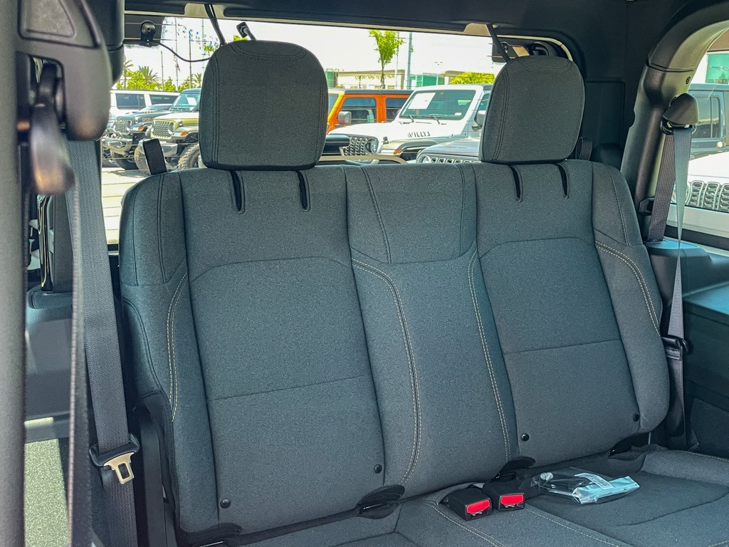 2025 Jeep Wrangler Sport S photo 18