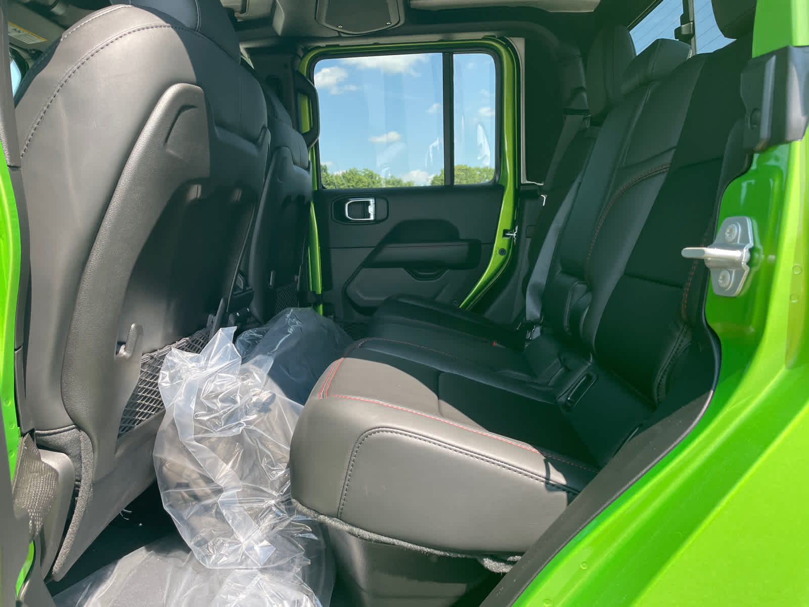2025 Jeep Gladiator Rubicon photo 12