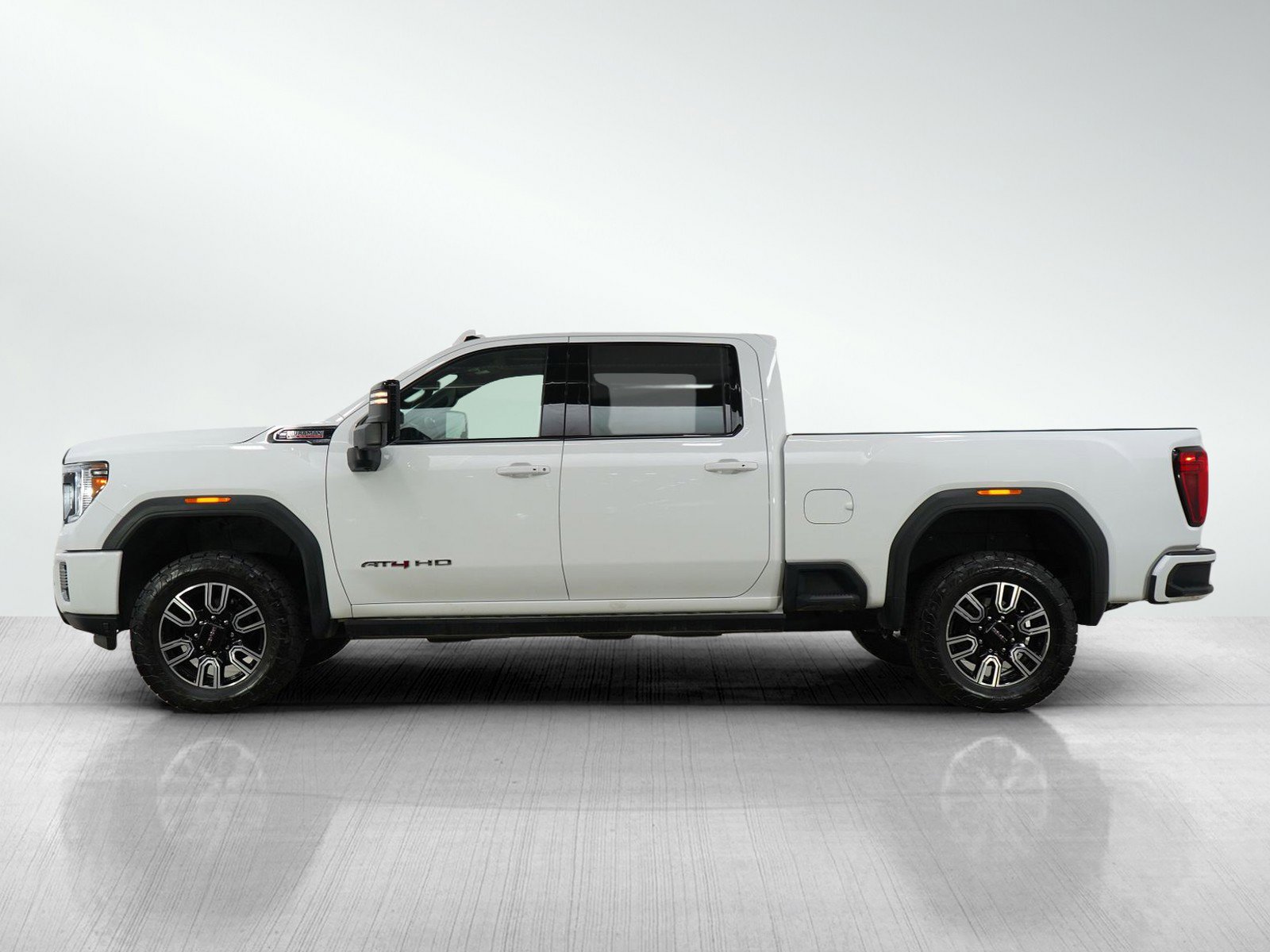 Used 2023 GMC Sierra 2500HD AT4 with VIN 1GT49PEYXPF229372 for sale in Roseville, Minnesota