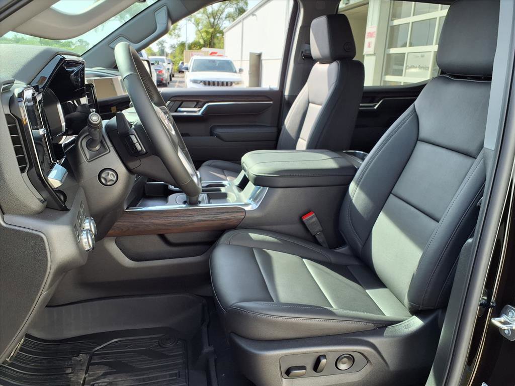2026 Gmc Sierra SLT photo 3
