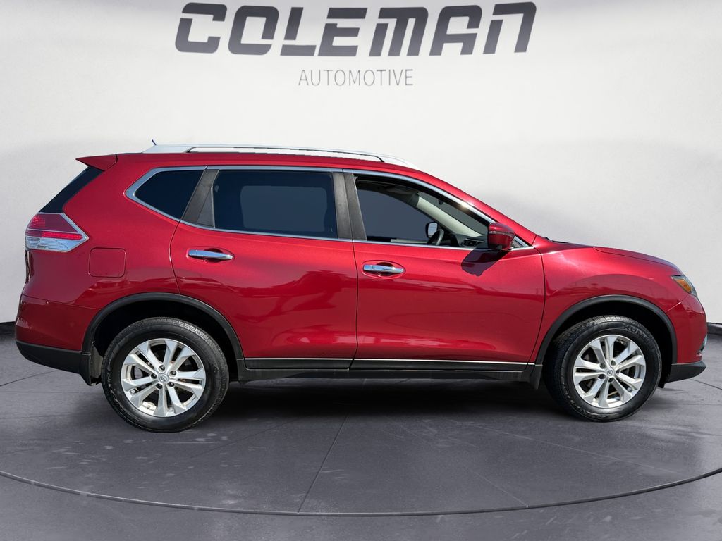 2016 Nissan Rogue SV photo 6