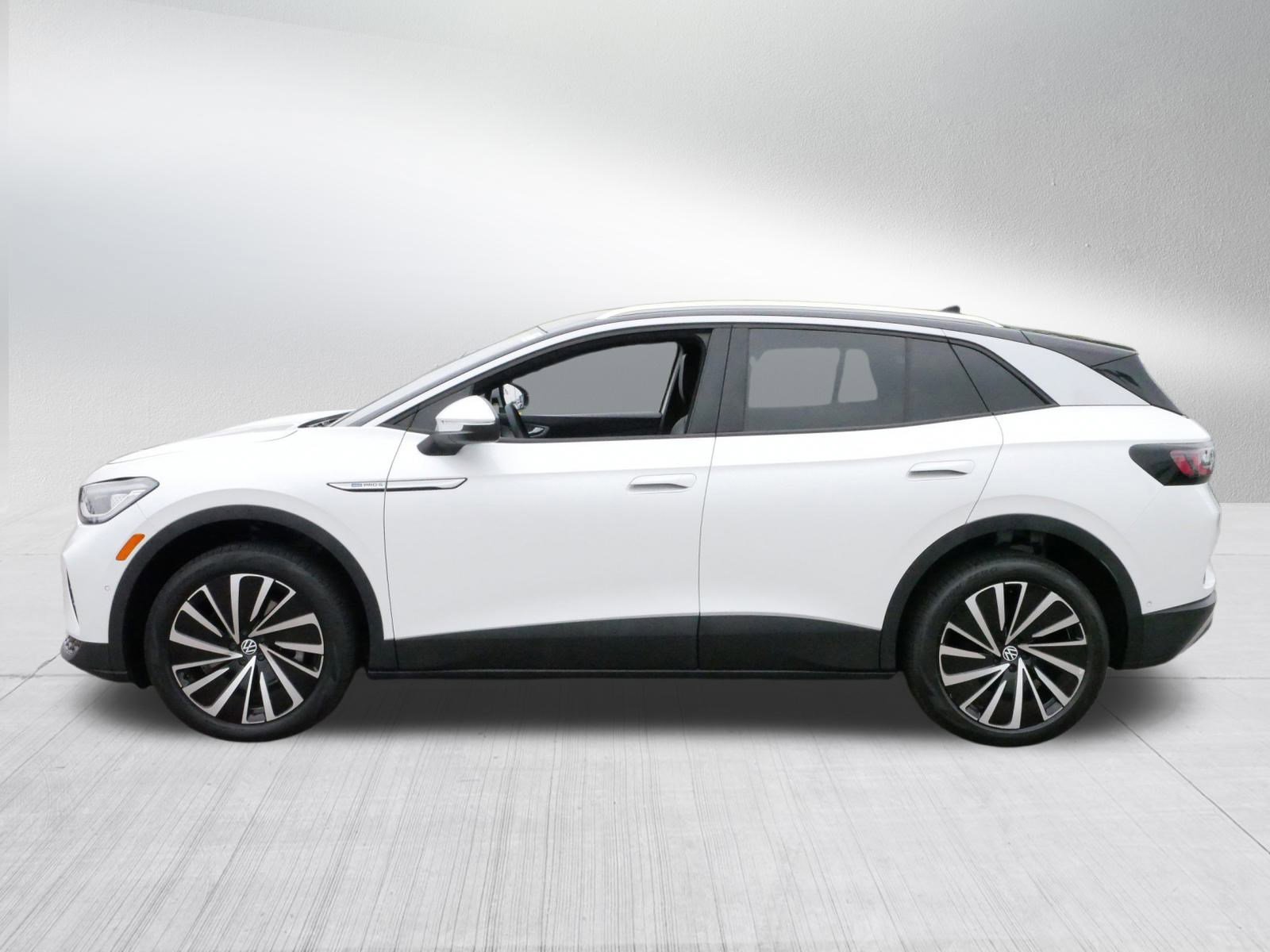 2023 Volkswagen ID.4 Pro Plus photo 4