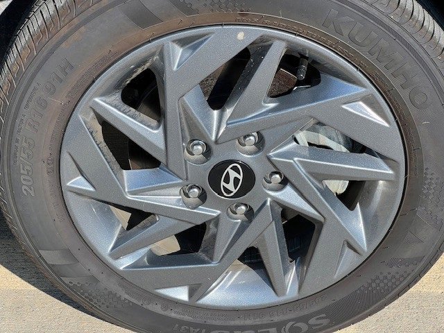 2024 Hyundai Elantra SEL photo 11