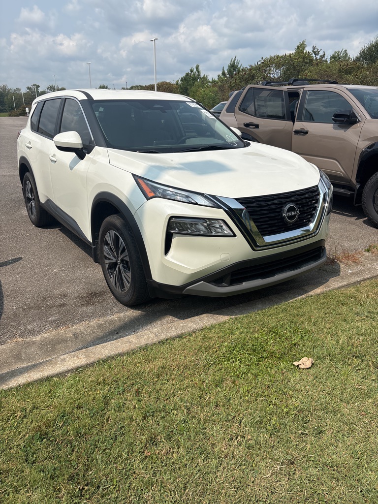 2023 Nissan Rogue SV photo 3