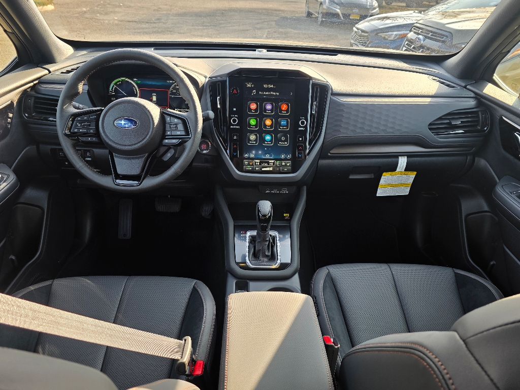 2025 Subaru Forester Touring photo 2