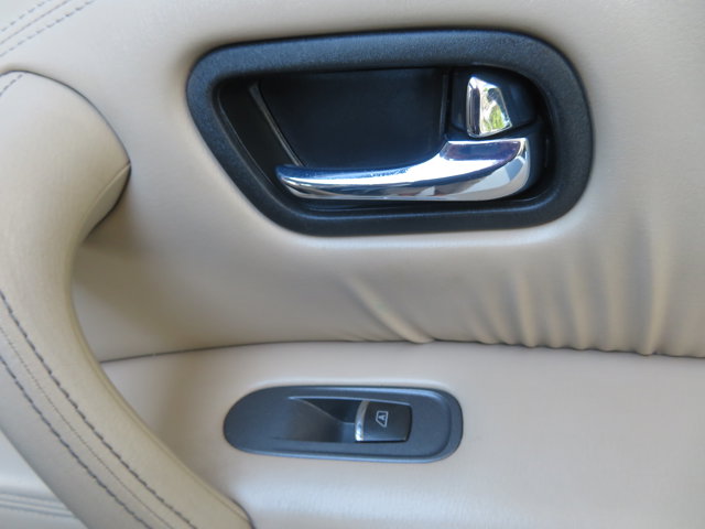 2017 Nissan Armada Platinum photo 13