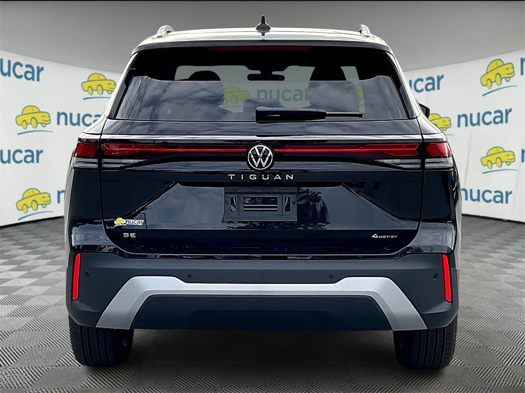 2025 Volkswagen Tiguan SE photo 3