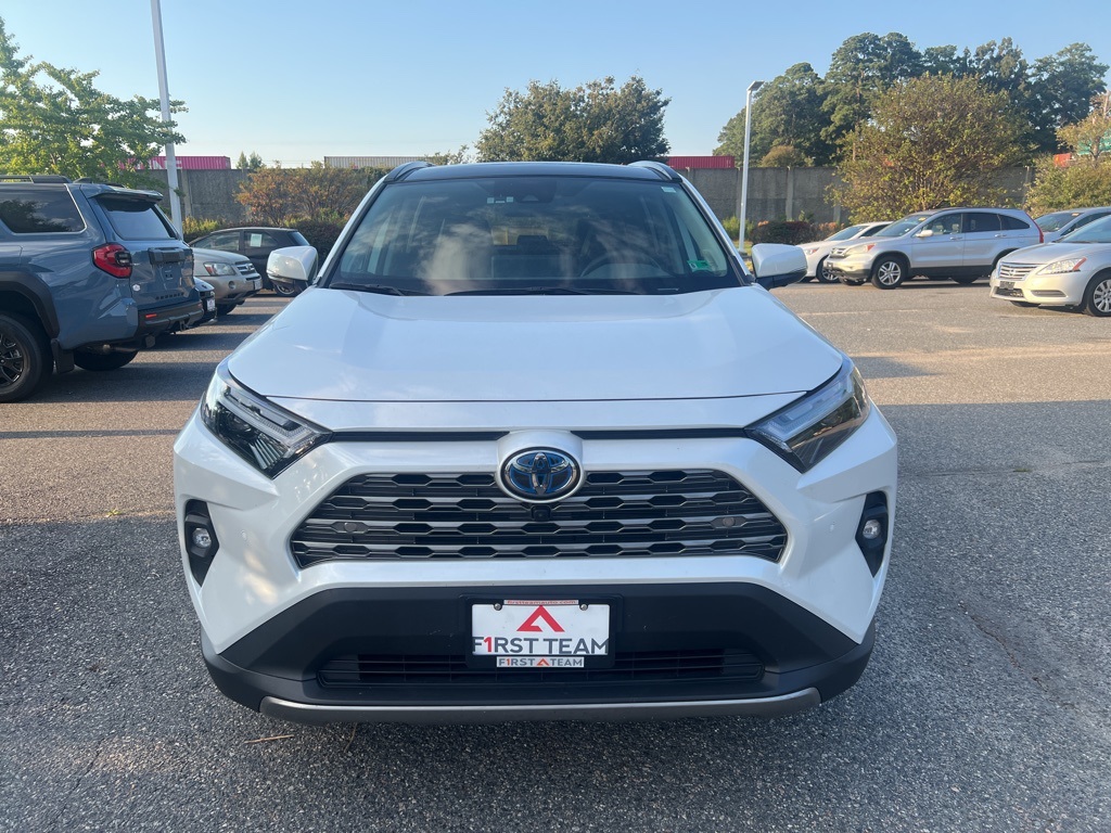 2024 Toyota RAV4 Hybrid Limited photo 3