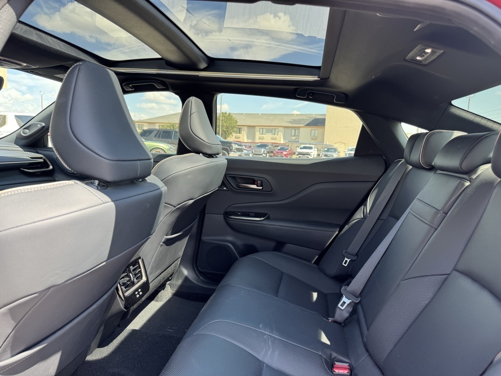 2025 Toyota Crown Platinum photo 2