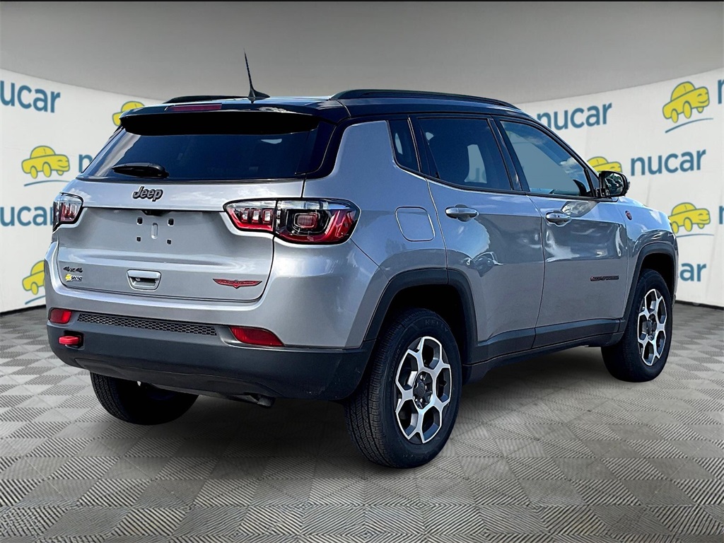 2022 Jeep Compass Trailhawk photo 2