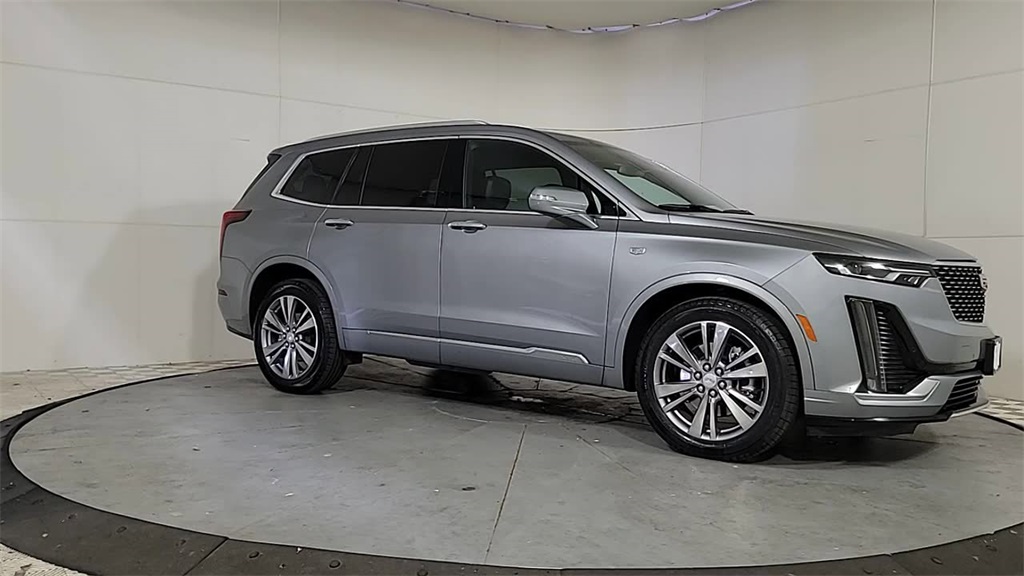 2025 CADILLAC XT6 - Image 9