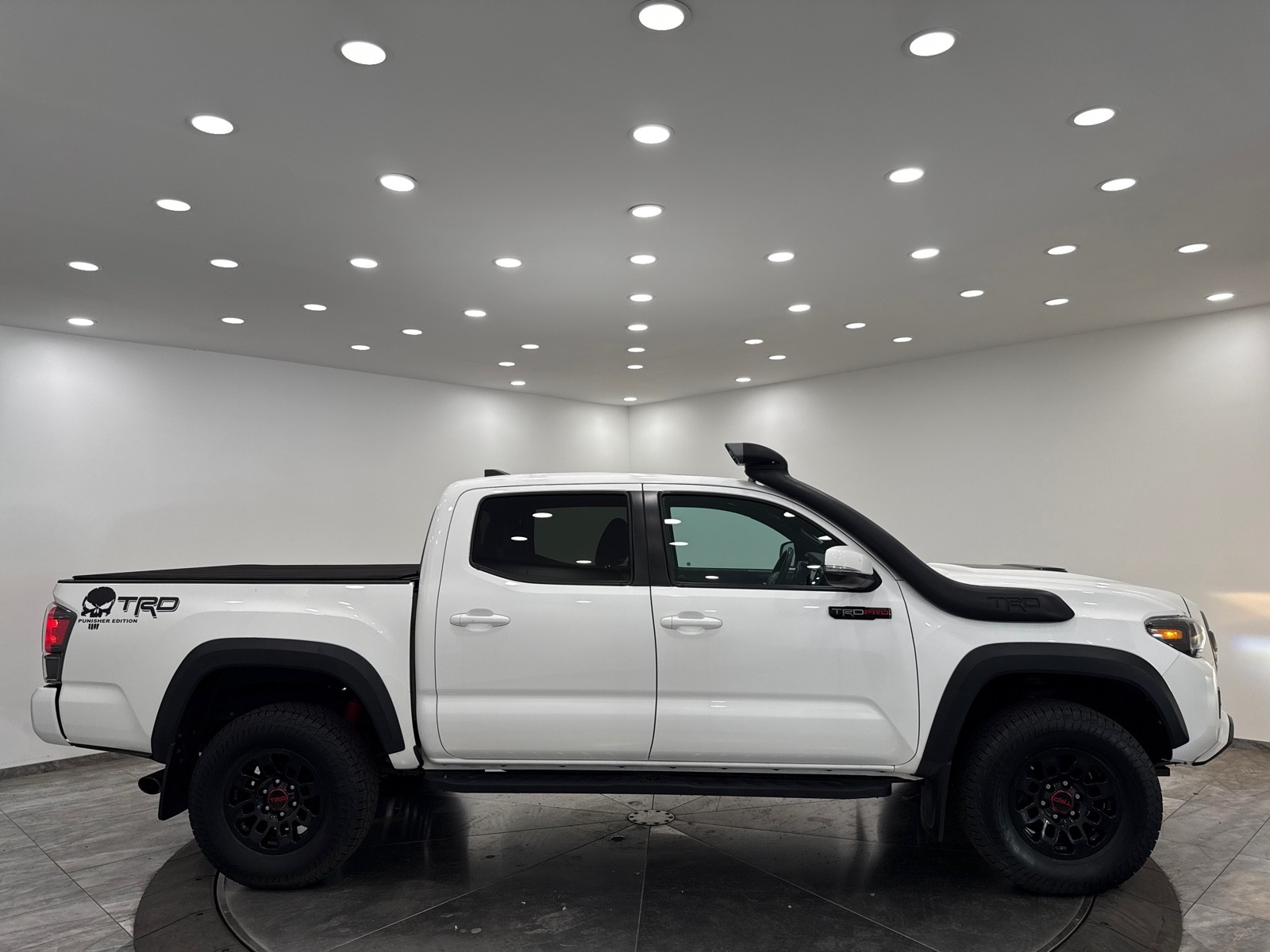 2019 Toyota Tacoma TRD Pro 4x4 V6 photo 8