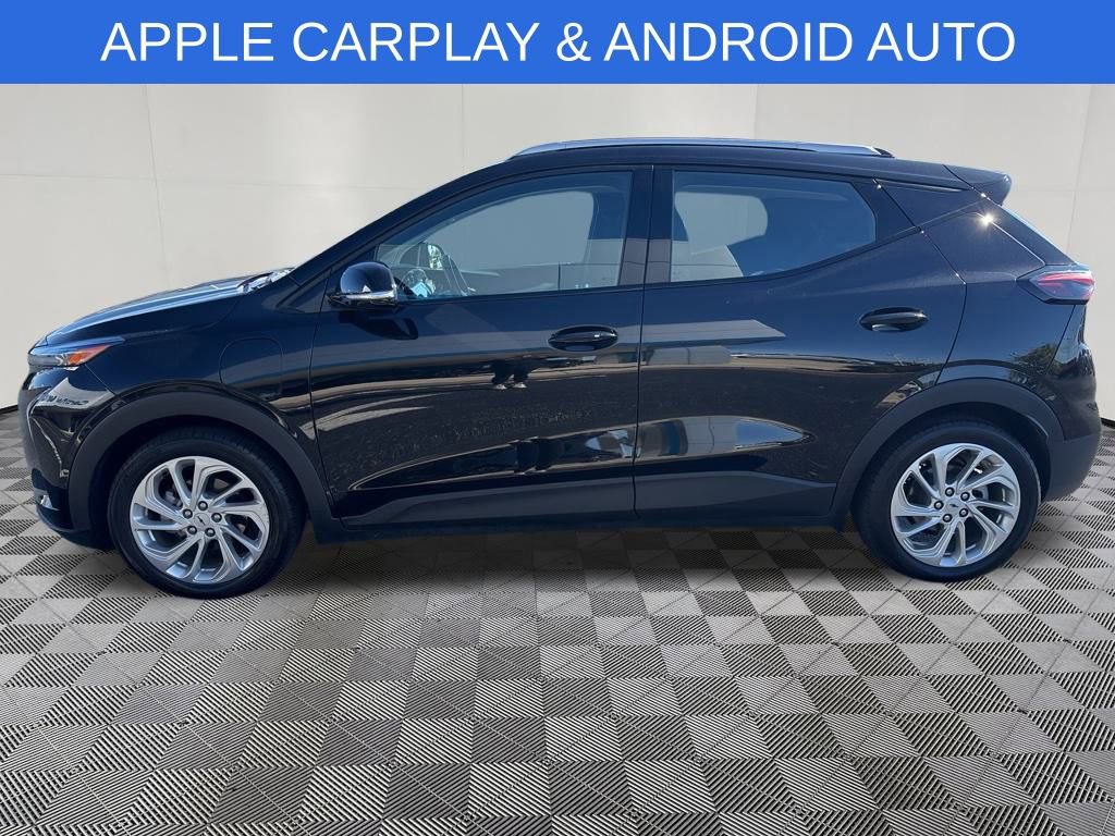 Used 2022 Chevrolet Bolt EUV LT with VIN 1G1FY6S00N4135300 for sale in Sidney, OH