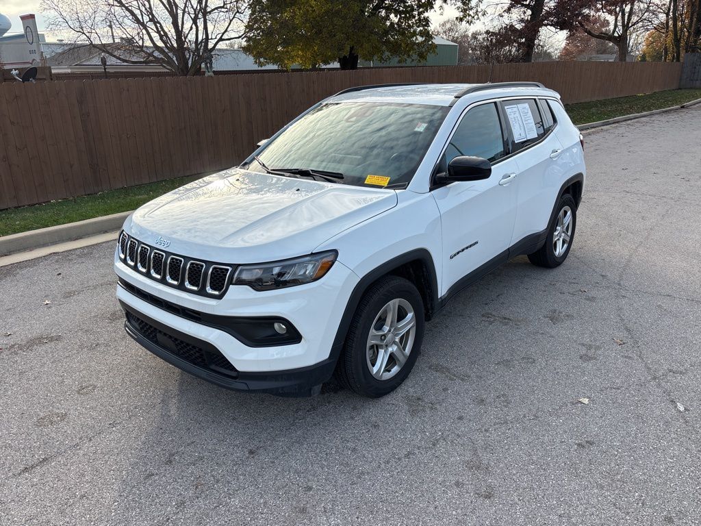 2024 Jeep Compass Latitude's photo