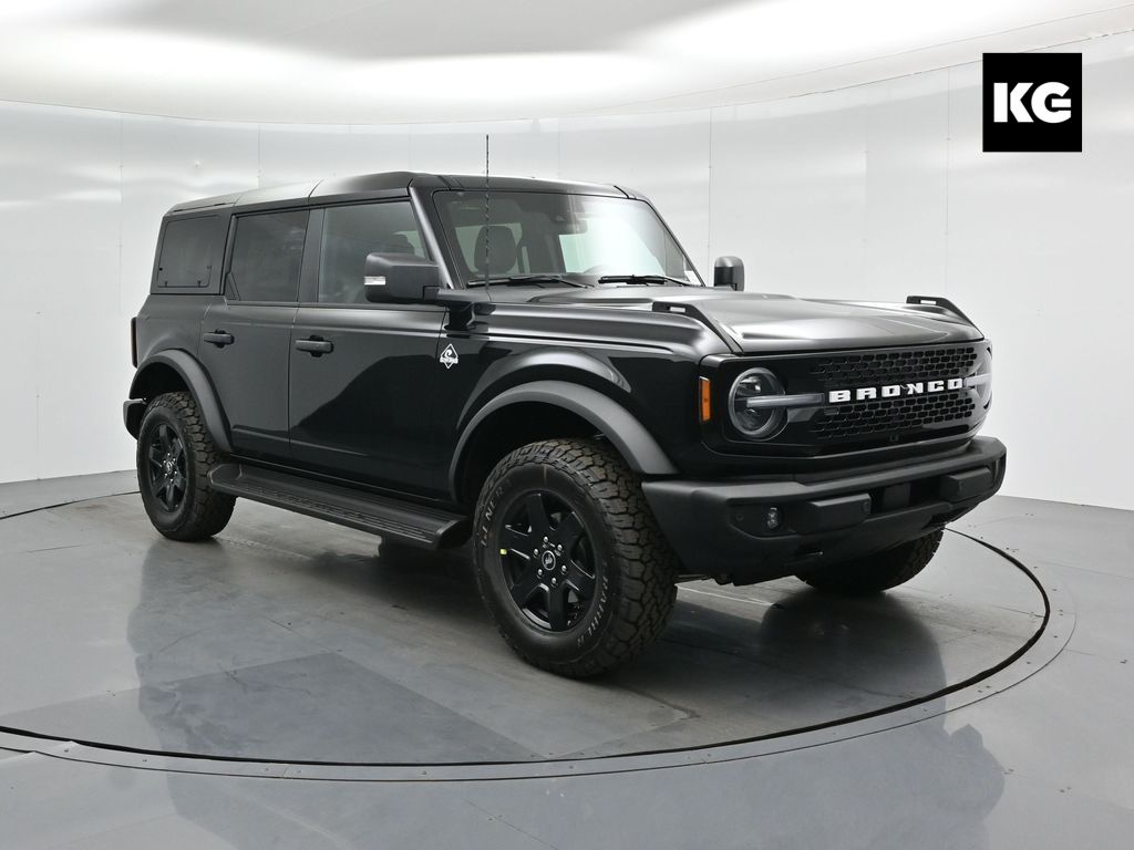 2025 Ford Bronco 4-Door Outer Banks's photo